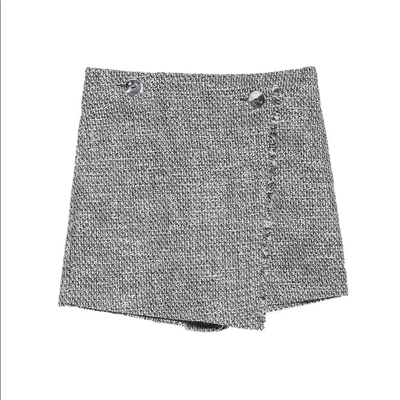 NWT. Zara Tweed Skorts. Size M. - Picture 5 of 9